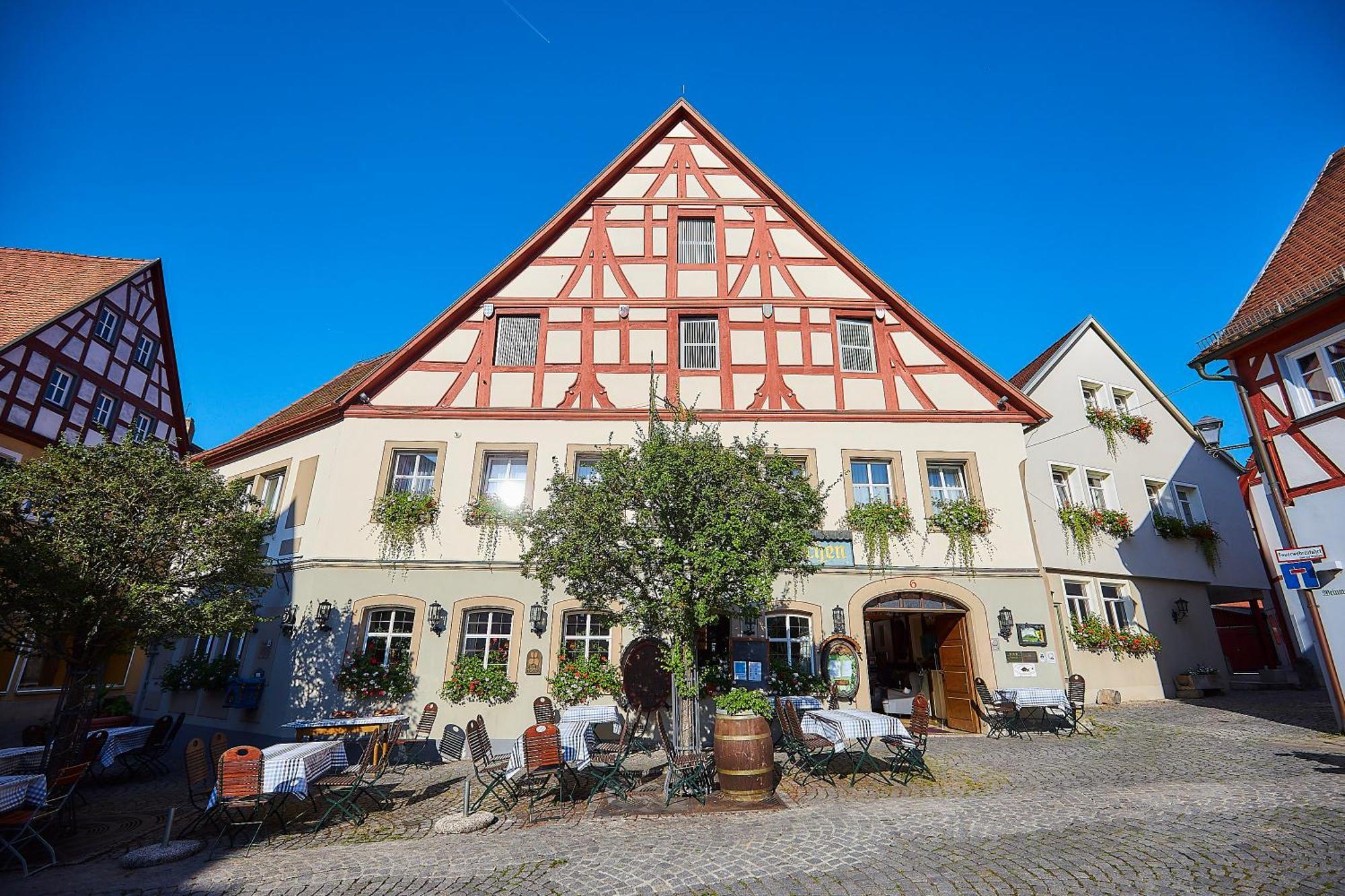 Flair Hotel Zum Storchen Bad Windsheim Buitenkant foto