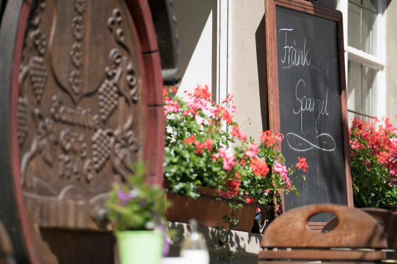 Flair Hotel Zum Storchen Bad Windsheim Buitenkant foto